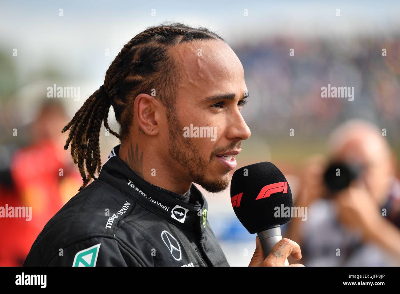 Silverstone, Royaume-Uni. 03rd juillet 2022. SILVERSTONE, Angleterre, 02. JUILLET 2022; #44, Lewis HAMILTON, GBR, Mercedes AMG F1 Team, Mercedes-AMG F1 W13 E Performance après la course, Silverstone course - Formel 1 Grosser Preis von England, 02. JUILLET 2022 - image, photo et Copyright © Anthony STANLEY/ATP images (STANLEY Anthony/ATP/SPP) crédit: SPP Sport Press photo. /Alamy Live News Banque D'Images
