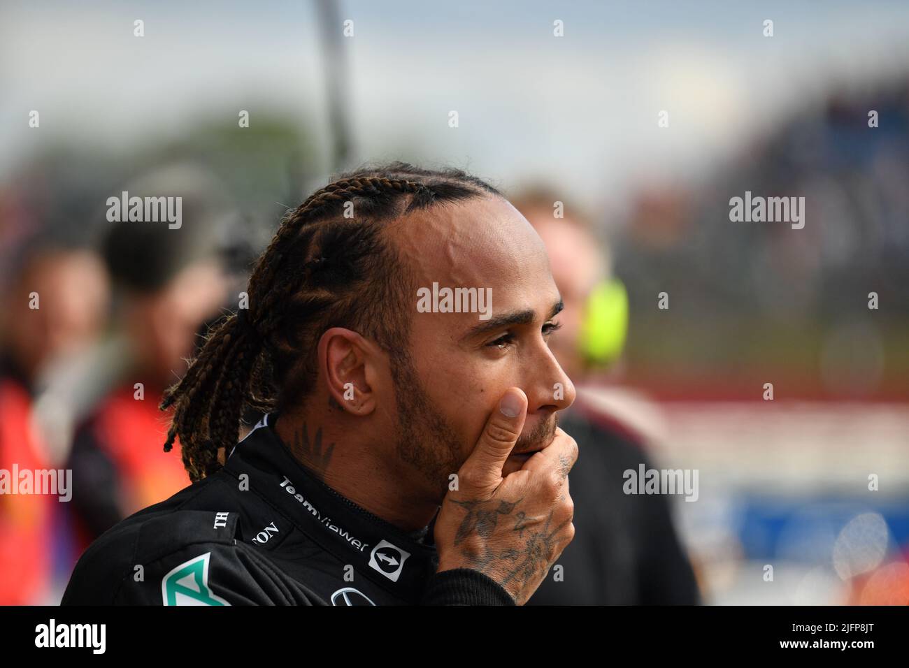 Silverstone, Royaume-Uni. 03rd juillet 2022. SILVERSTONE, Angleterre, 02. JUILLET 2022; #44, Lewis HAMILTON, GBR, Mercedes AMG F1 Team, Mercedes-AMG F1 W13 E Performance après la course, Silverstone course - Formel 1 Grosser Preis von England, 02. JUILLET 2022 - image, photo et Copyright © Anthony STANLEY/ATP images (STANLEY Anthony/ATP/SPP) crédit: SPP Sport Press photo. /Alamy Live News Banque D'Images