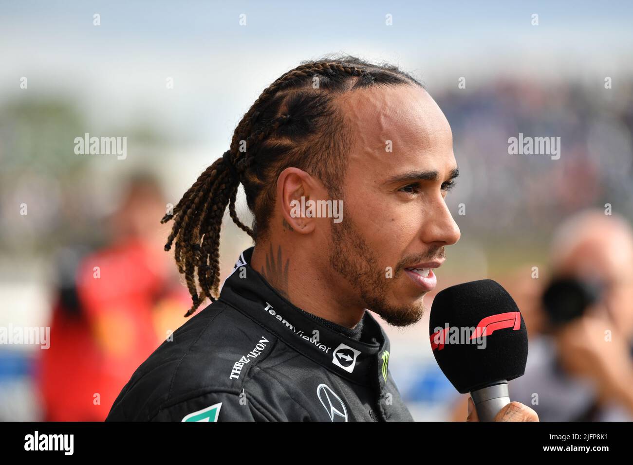 Silverstone, Royaume-Uni. 03rd juillet 2022. SILVERSTONE, Angleterre, 02. JUILLET 2022; #44, Lewis HAMILTON, GBR, Mercedes AMG F1 Team, Mercedes-AMG F1 W13 E Performance après la course, Silverstone course - Formel 1 Grosser Preis von England, 02. JUILLET 2022 - image, photo et Copyright © Anthony STANLEY/ATP images (STANLEY Anthony/ATP/SPP) crédit: SPP Sport Press photo. /Alamy Live News Banque D'Images