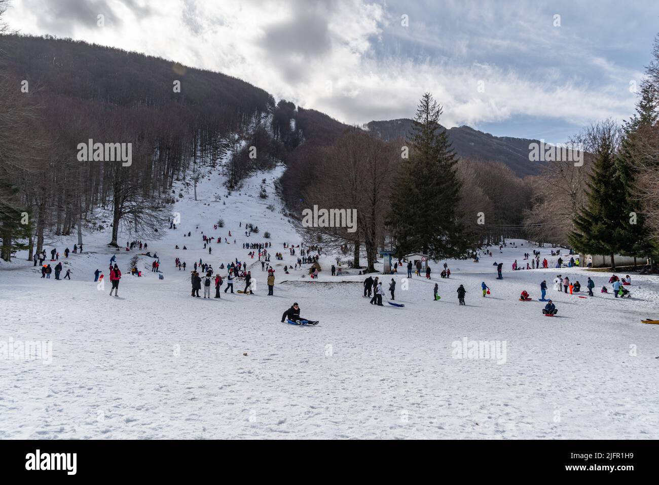 Laceno, Campanie, Italie, 2022 février. Vue sur la piste de ski de Laceno en hiver Banque D'Images