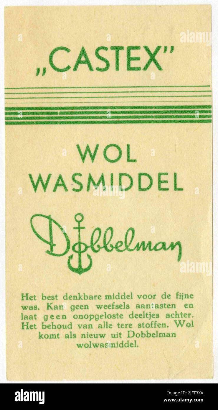 'Castex' Wolwamid DobbelmanThet tout à fait concevable pour la fine lessive. Ne peut pas affecter les tissus et ne pas laisser de particules non résolues. La préservation de toutes les substances délicates. La laine vient comme neuve de Dobbelman lain détergent. Banque D'Images