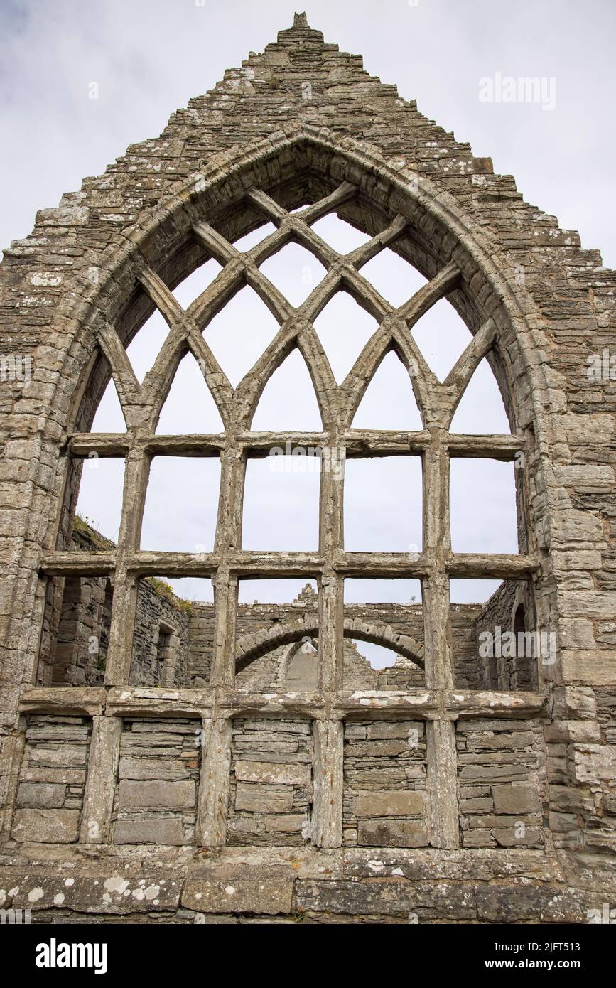 les ruines de l'ancien st peters kirk à partir de 1125 dans la ville de thurso sur la côte nord de l'écosse Banque D'Images