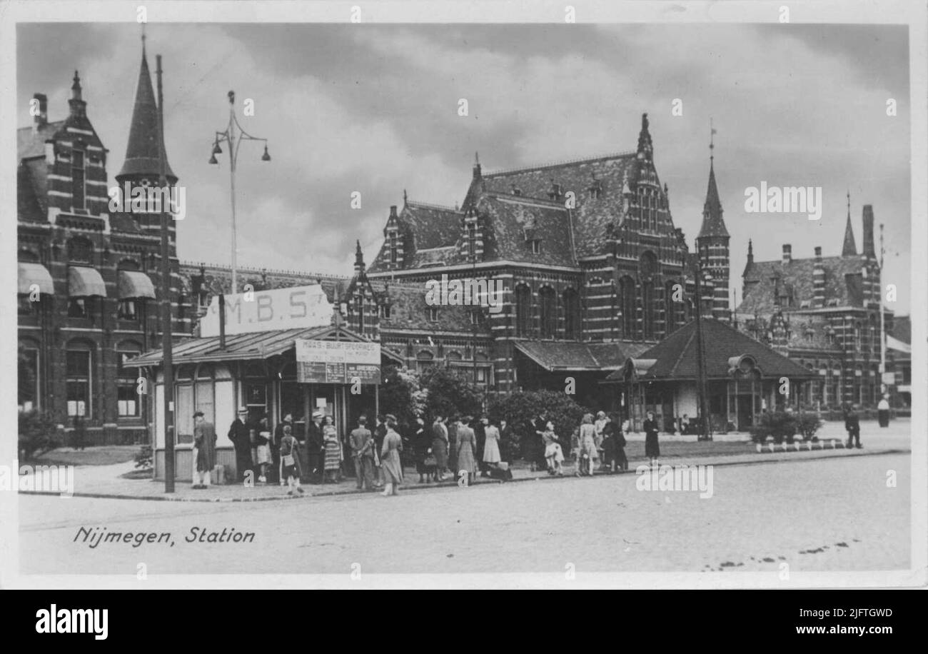 La gare des chemins de fer néerlandais. Banque D'Images