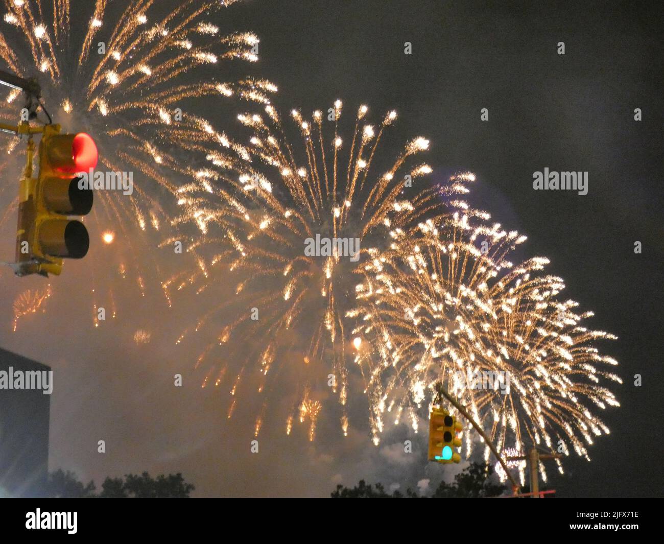 New York, NY, ÉtatsUnis. 05/07/2022, Macy's met en scène son 46th quatrième de juillet feux d