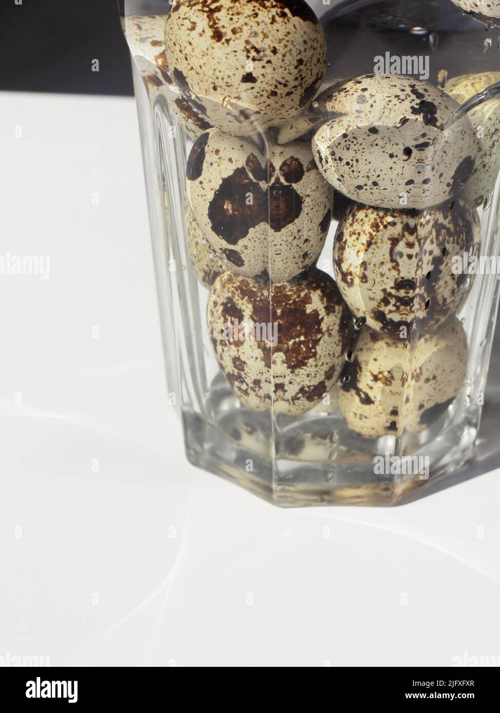 œuf de caille, nourriture aux œufs, petit déjeuner, œuf Banque D'Images