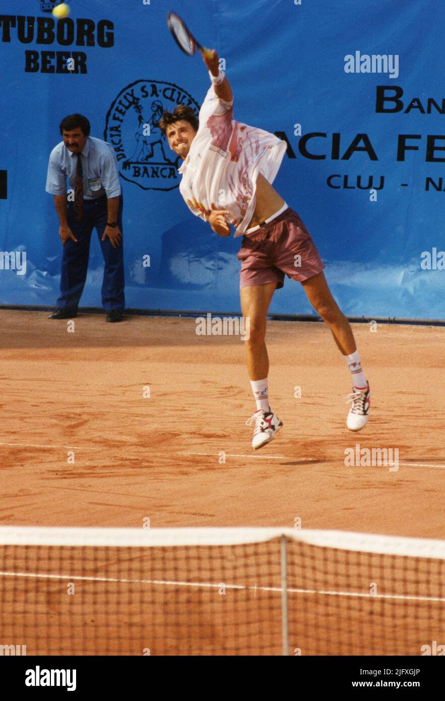 Bucarest, Roumanie, 1994. Le joueur de tennis croate Goran Ivanišević pendant la finale du Tour ATP. Banque D'Images