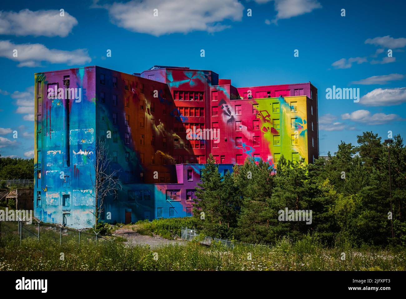 La plus grande fresque du Canada, Sudbury, Ontario, Canada. À 80 000 pieds carrés, la fresque surpassait une fresque de 20 000 pieds carrés d'un loup à Thompson, au Manitoba Banque D'Images