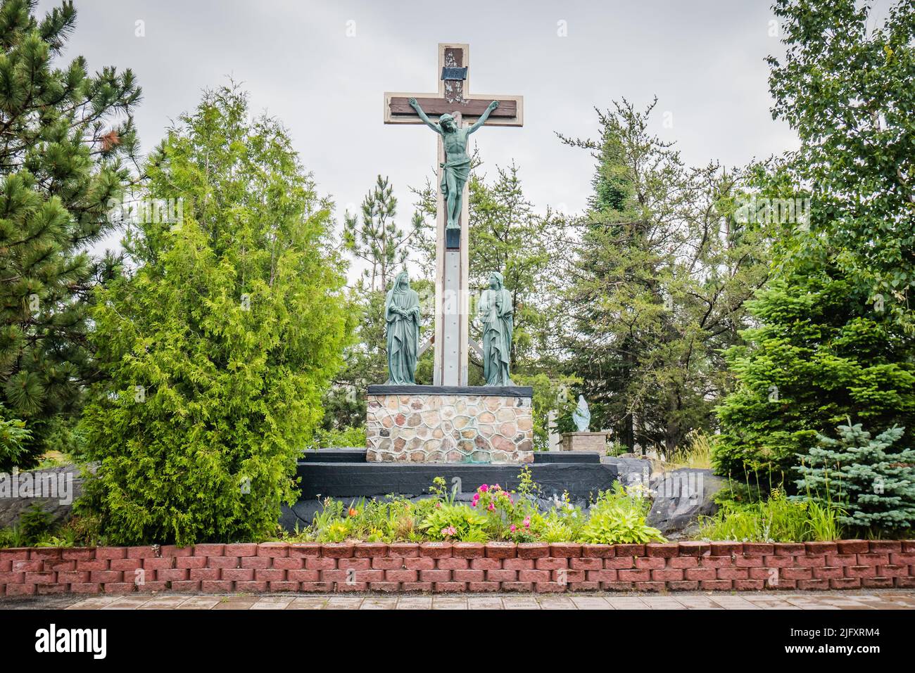 Sudbury, en Ontario, abrite la grotte de notre-Dame de Lourdes, construite en 1907 par Frédéric Romanet du Caillaud. Récemment restauré et développé Banque D'Images