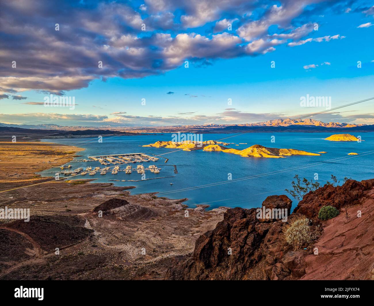 Lac Mead au coucher du soleil, Nevada, États-Unis d'Amérique, Amérique du Nord Banque D'Images