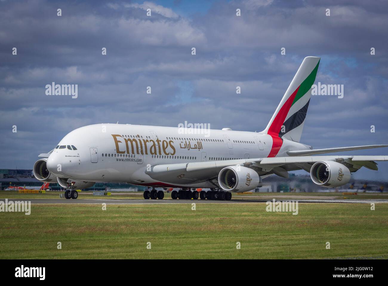 Emirates A380-800 avion de ligne à l'aéroport de manchester. Banque D'Images