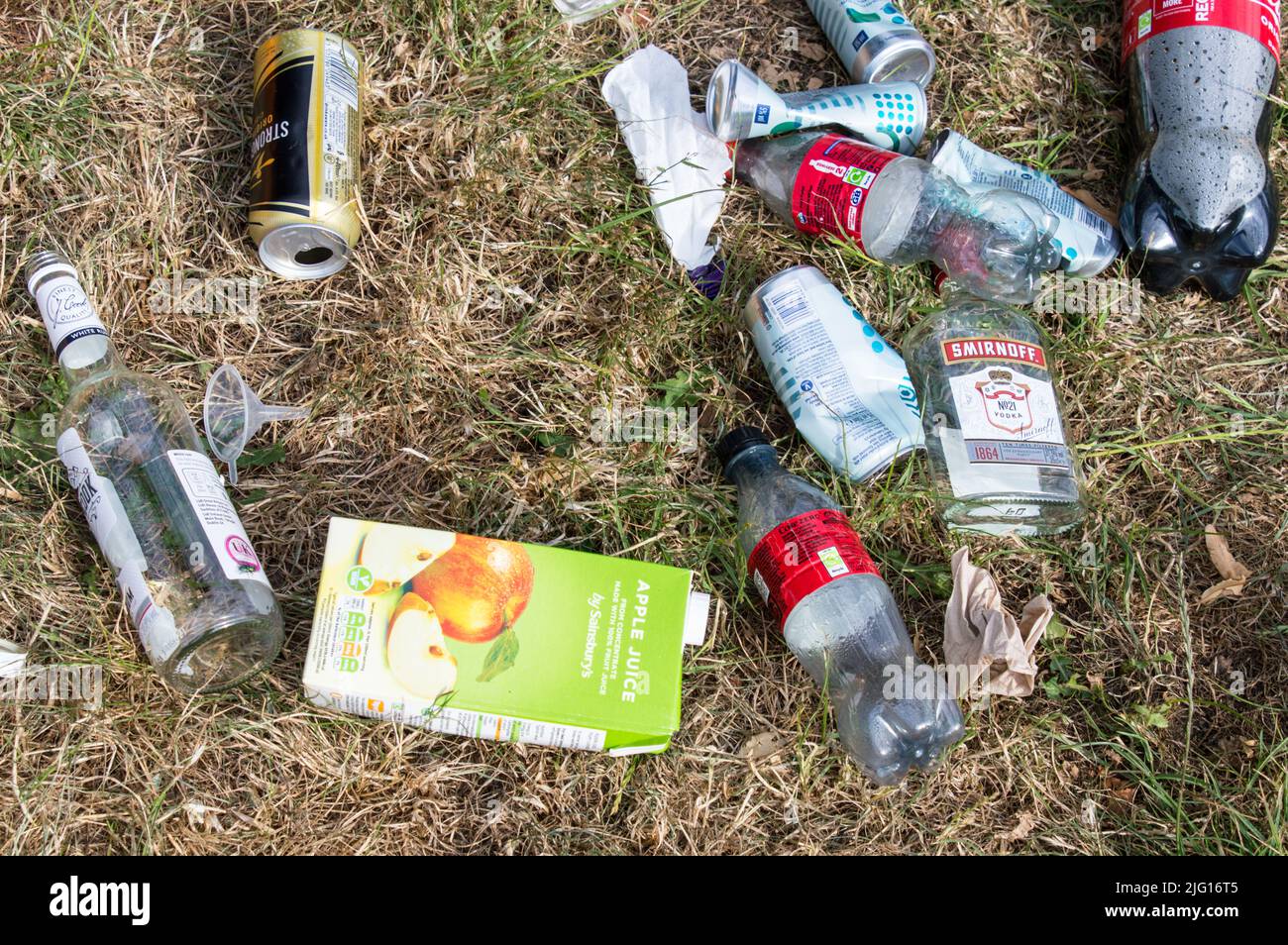 polluer, bouteille en plastique, protection de l'environnement, conservation de l'environnement, protection de l'environnement, environnement, plastique, environnement, déchets, déchets Banque D'Images