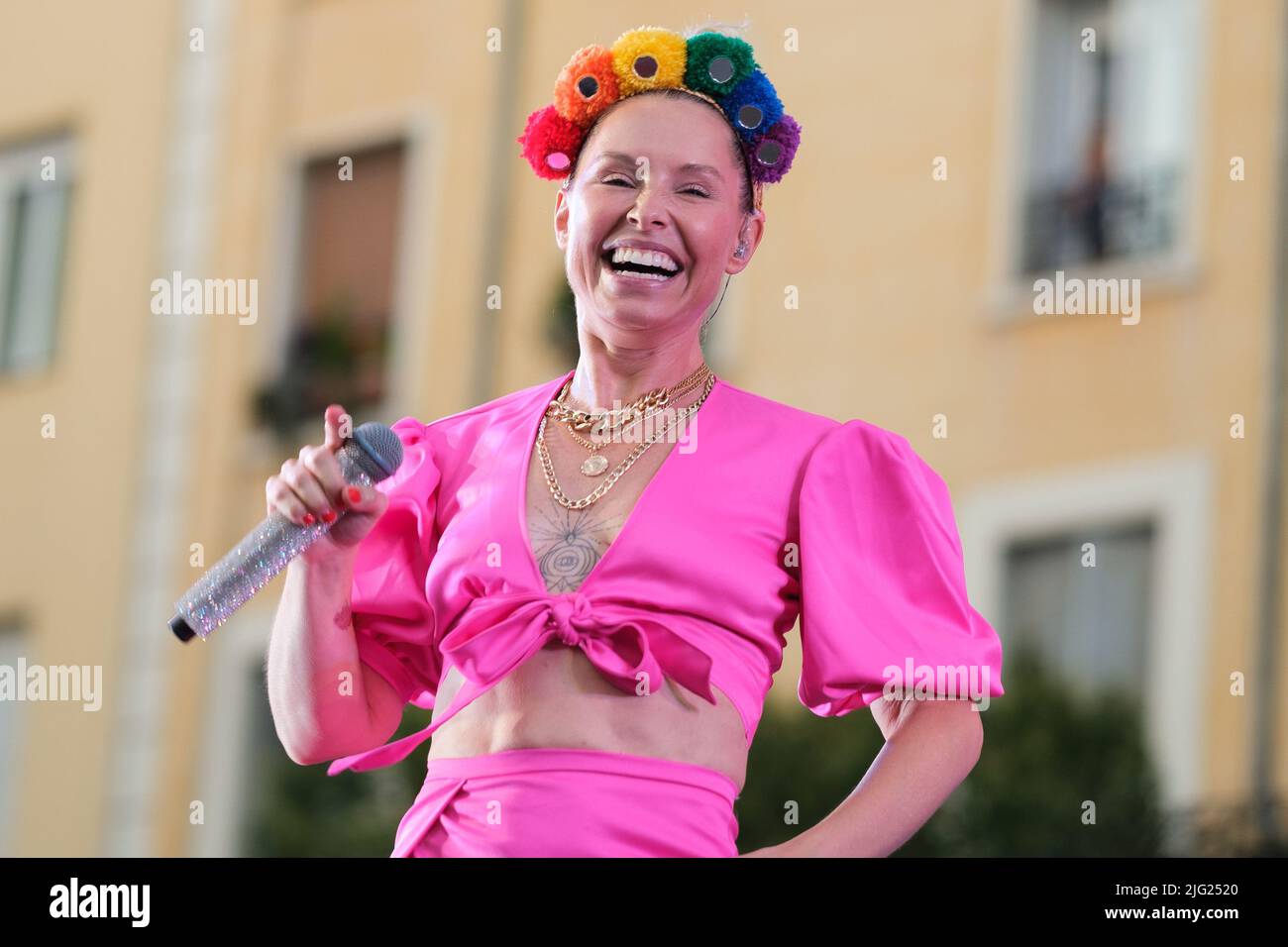 Madrid, Espagne. 06th juillet 2022. La chanteuse Soraya Arnelas se produit à la LGTB Pride Madrid. Crédit : SOPA Images Limited/Alamy Live News Banque D'Images