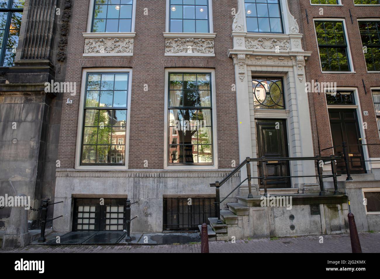 Historique Canal House Kloveniersburgwal Canal à Amsterdam pays-Bas 23-6-2022 Banque D'Images