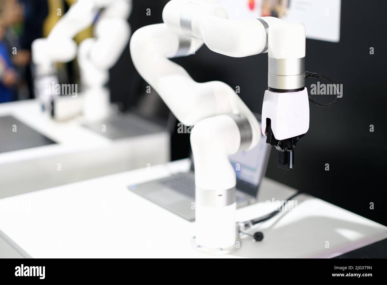 Concept de l'industrie de l'automatisation avec chaîne d'assemblage de robots Banque D'Images