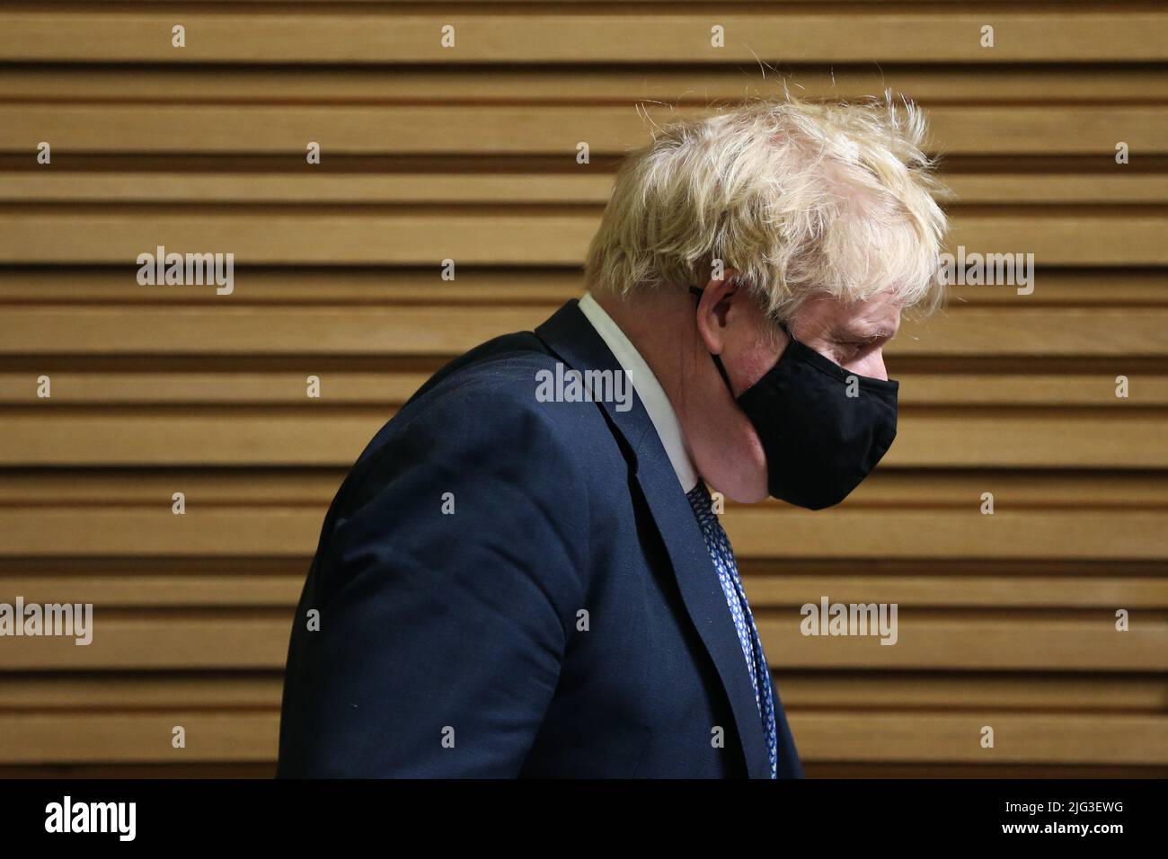 (220707) -- LONDRES, 7 juillet 2022 (Xinhua) -- photo du fichier prise le 10 février 2022 montre le Premier ministre britannique Boris Johnson au siège de l'OTAN à Bruxelles, Belgique. Boris Johnson a démissionné du poste de Premier ministre britannique et de chef du Parti conservateur dans une déclaration au pays jeudi. Il a dit qu'il continuera de servir comme premier ministre jusqu'à ce qu'un nouveau chef conservateur soit choisi. (Xinhua/Zheng Huansong) Banque D'Images