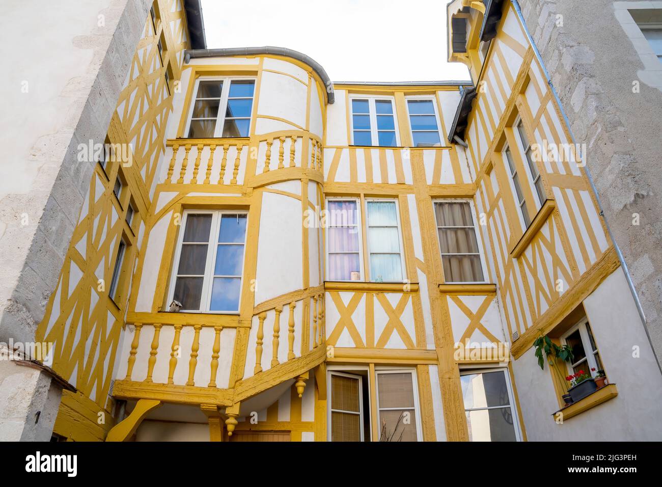 Maison traditionnelle, vieille ville d'Orléans, région Centre-Val de Loire ; France Banque D'Images