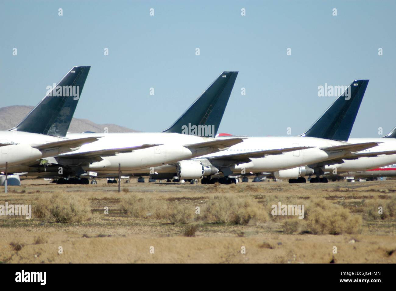 Les avions de ligne de haute époque garés à l'aéroport de Mojave en Californie en attente d'être réparés et remis à neuf pour être réutilisés comme fret et autres Banque D'Images