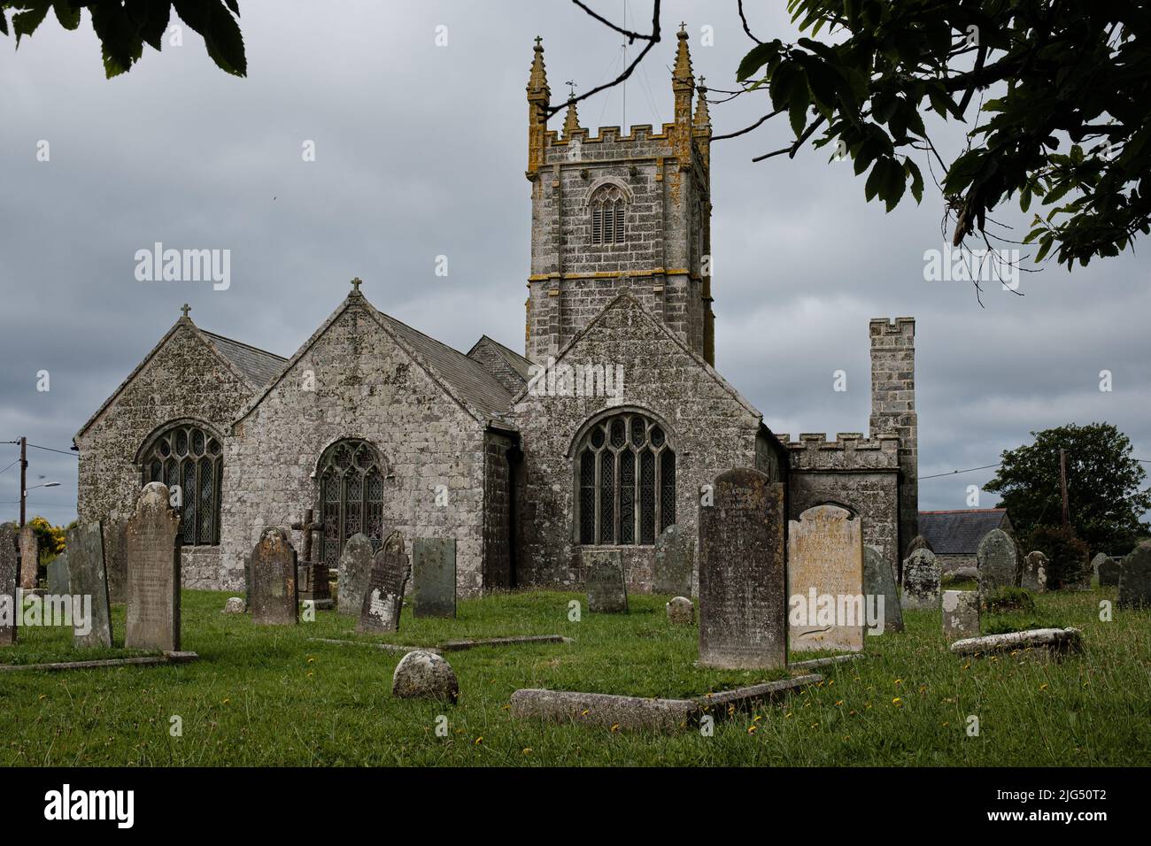 Vue sur l'église paroissiale de St Breaca à Breage, Helston, Cornouailles Banque D'Images