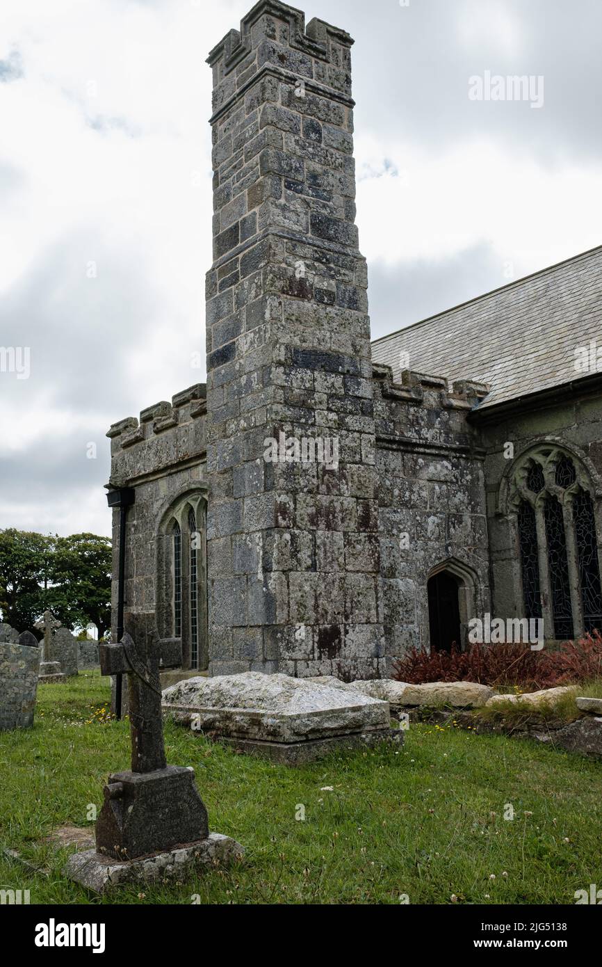 Vue sur l'église paroissiale de St Breaca à Breage, Helston, Cornouailles Banque D'Images