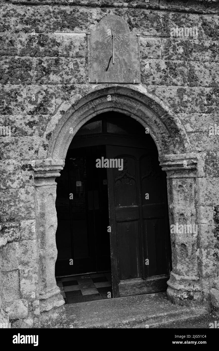 Vue sur l'église paroissiale de St Breaca à Breage, Helston, Cornouailles Banque D'Images