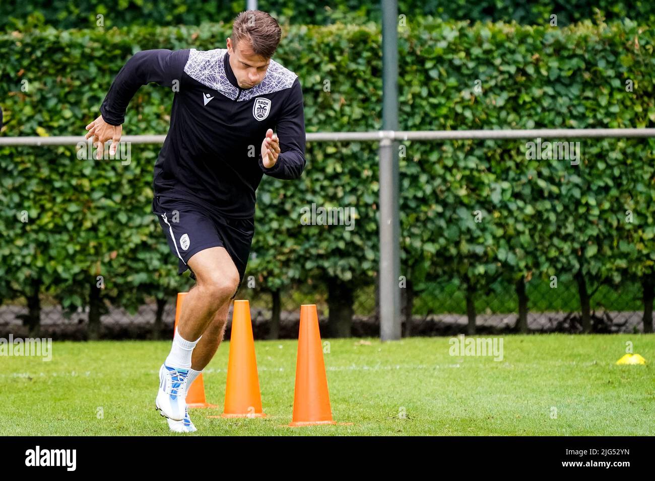 WENUM-WIESEL, PAYS-BAS - JUILLET 7 : Stefan Schwab de PAOK Saloniki lors d'une session de formation de PAOK Saloniki au Sportpark Wiesel sur 7 juillet 2022 à Wenum-Wiesel, pays-Bas (photo de Jeroen Meuwsen/Orange Pictures) Banque D'Images