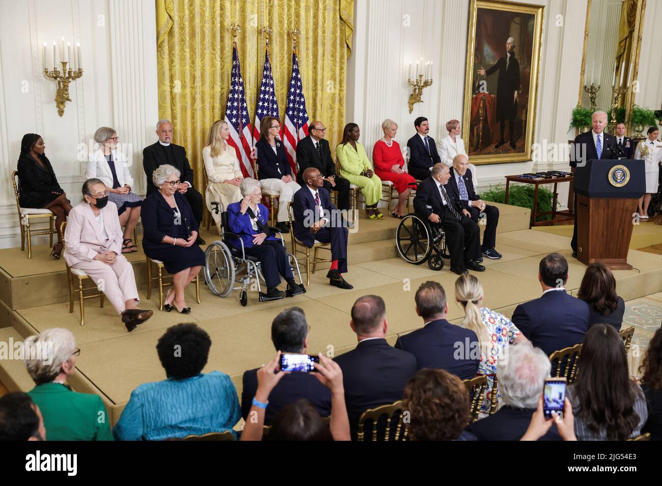 Peut On Avoir Une Triangulaire Au Présidentielle Le président Joe Biden prend la parole au cours d'une cérémonie où il