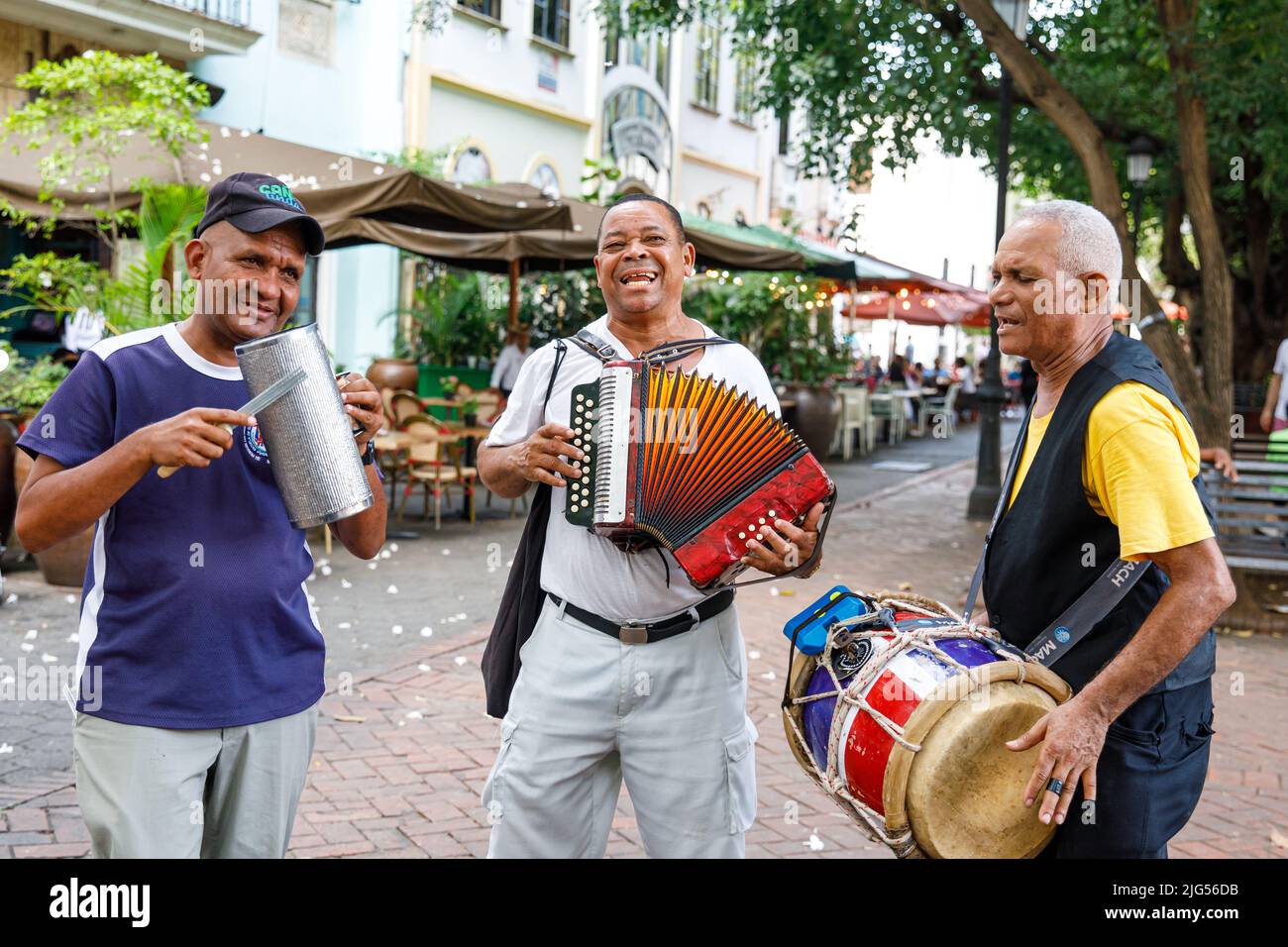 30.06.2022 musiciens de rue en République dominicaine. Saint-Domingue Columbus Park, zone coloniale. Banque D'Images