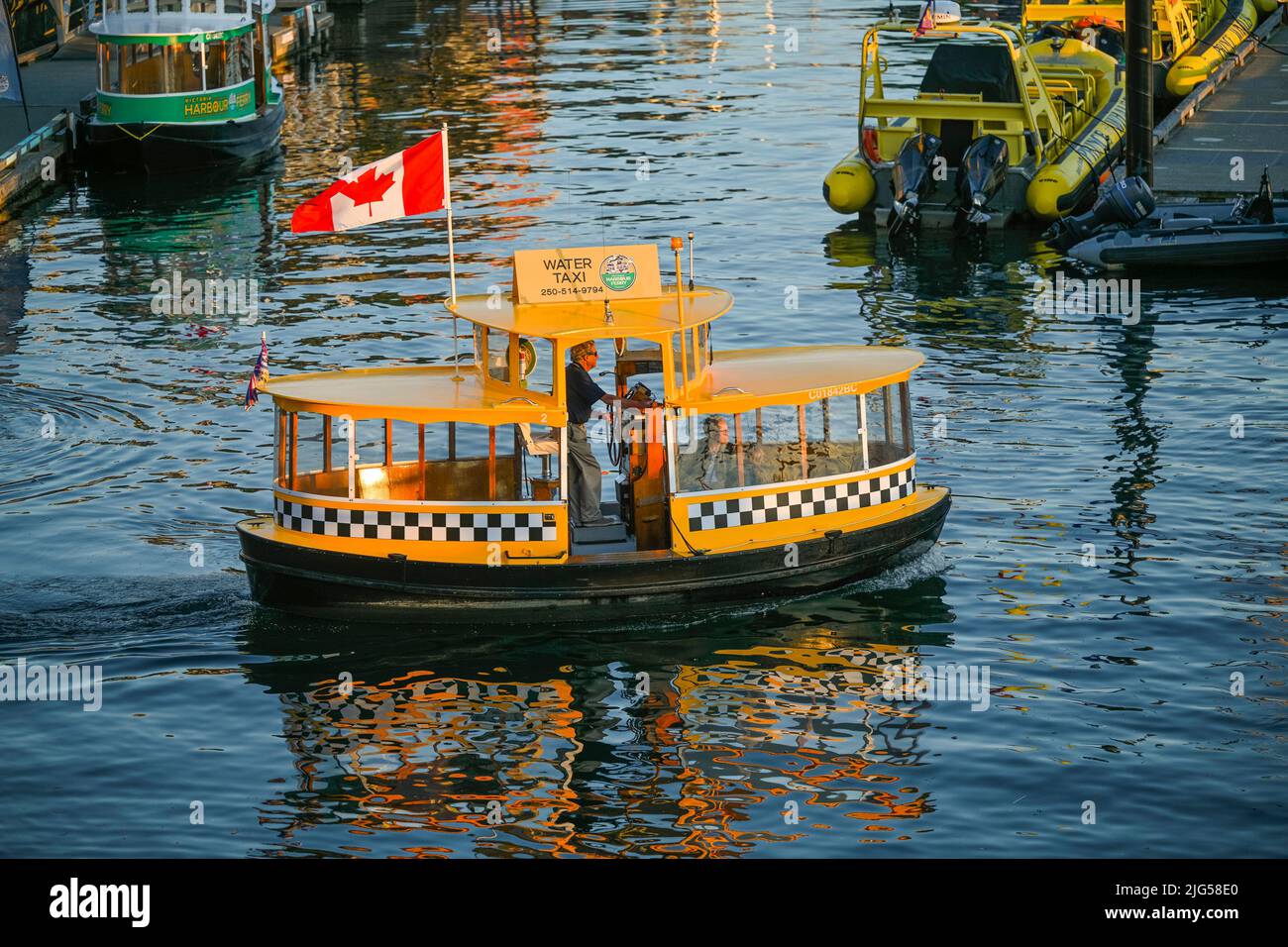 Bateau-taxi, traversier pour passagers, Inner Harbour, Victoria, Colombie-Britannique, Canada Banque D'Images