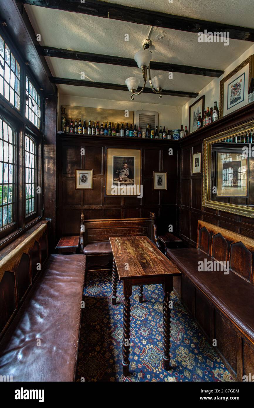 YE Olde Mitre pub, Ely court, Ely place, Holborn, Londres, ROYAUME-UNI. Banque D'Images