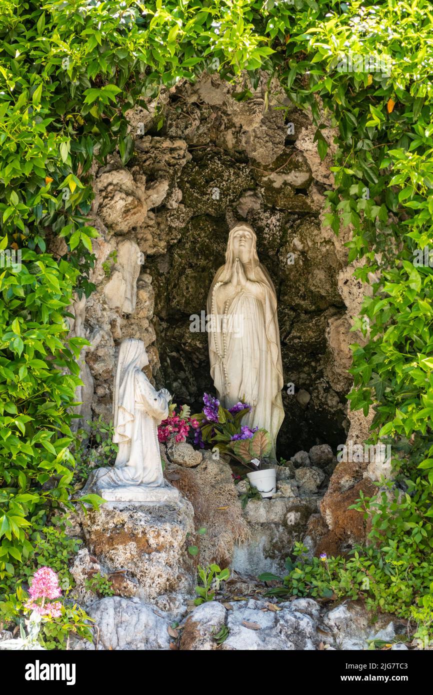 La Vierge Marie dans une alcôve en pierre, près d'Amalfi, Sorento, Campanie, Italie Banque D'Images