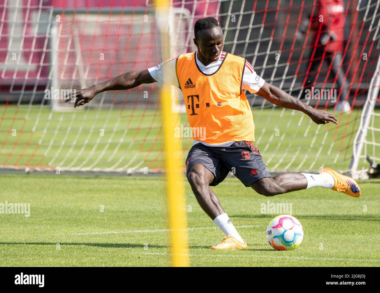 Munich, Allemagne. 08th juillet 2022. Football: Bundesliga, formation FC Bayern Munich, nouveau venu Sadio Mané. Credit: Peter Kneffel/dpa/Alay Live News Banque D'Images