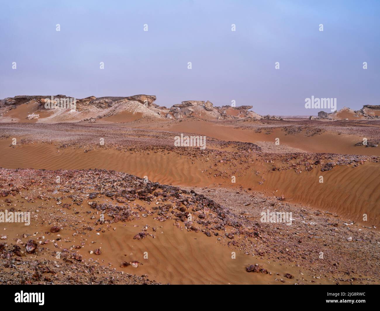 Sur la route de l'Al Huqf, un désert de pierre entre la mer d'Arabie et le RUB al-Kali, Oman Banque D'Images