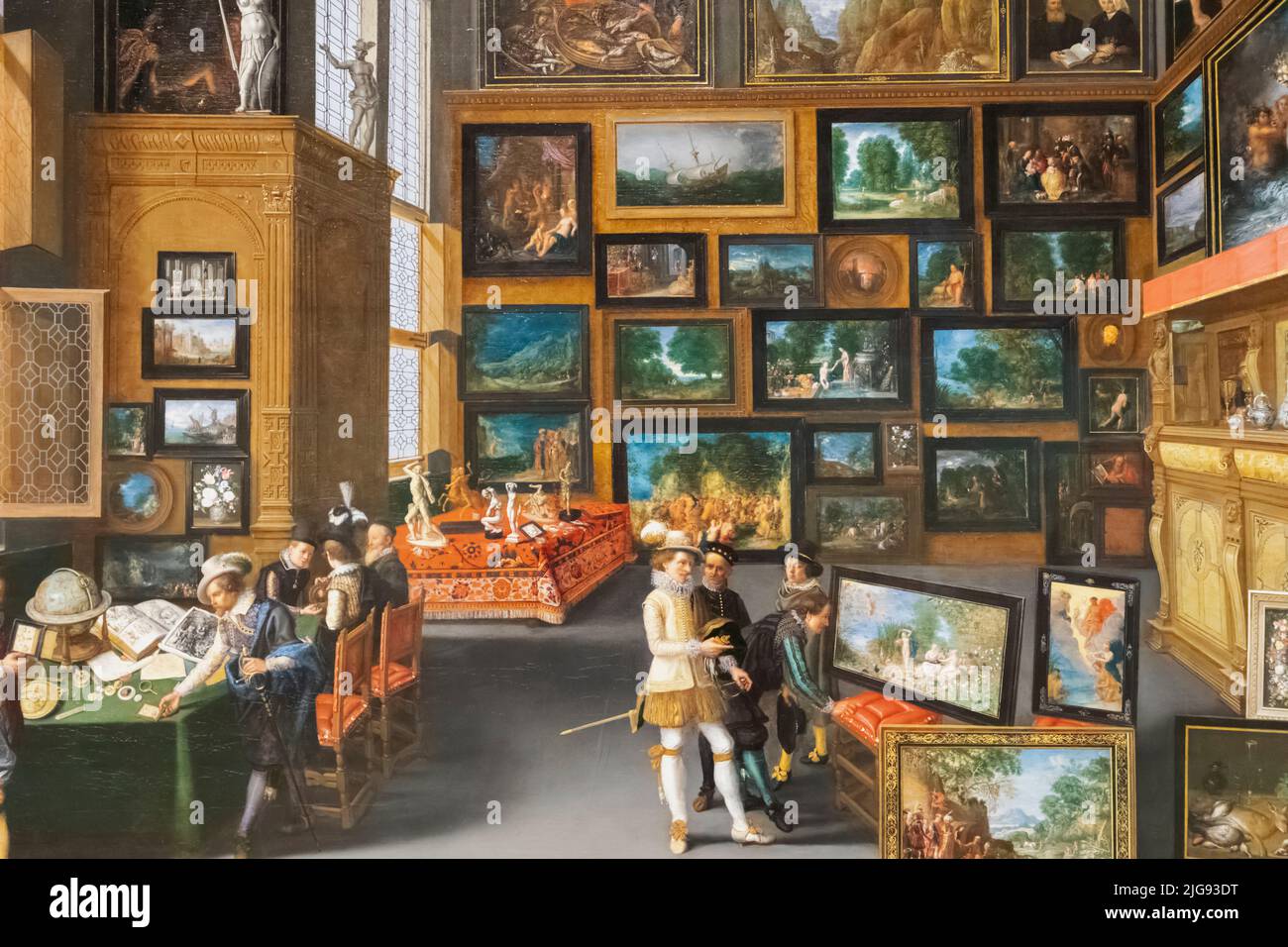 Peinture intitulée « sachants dans une pièce accrochée à des photos » par un artiste flamand inconnu de 1620 Banque D'Images