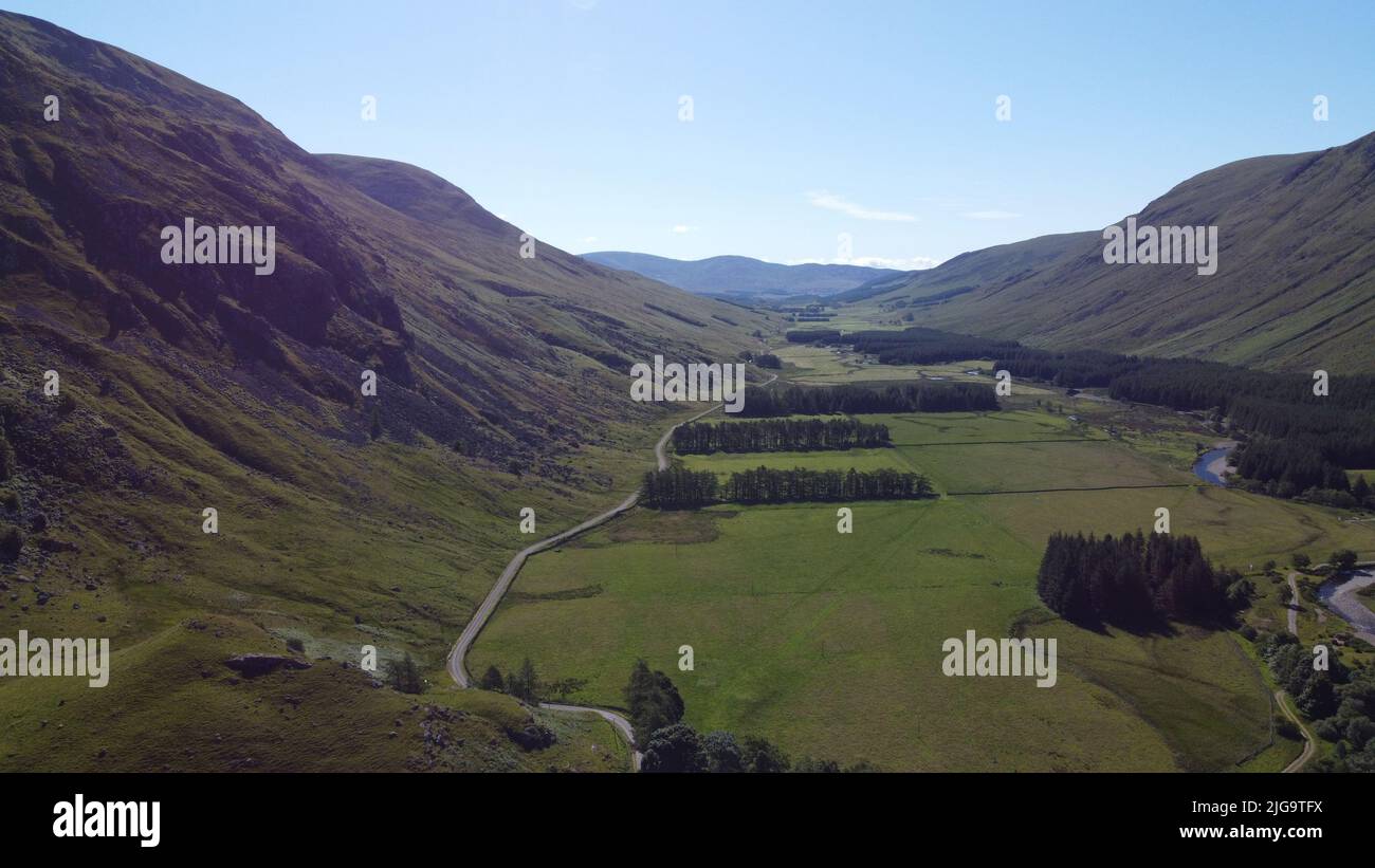Vue aérienne de Glen Clova dans le parc national de Cairngorms d'Angus, Écosse, Royaume-Uni Banque D'Images