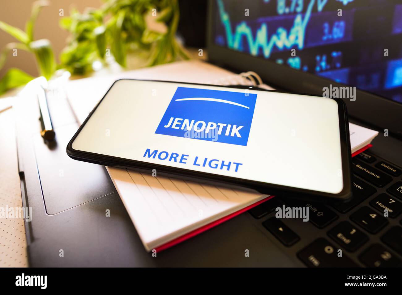 Brésil. 08th juillet 2022. Dans cette illustration, le logo Jenoptik AG s'affiche sur l'écran d'un smartphone. (Photo de Rafael Henrique/SOPA Images/Sipa USA) crédit: SIPA USA/Alay Live News Banque D'Images