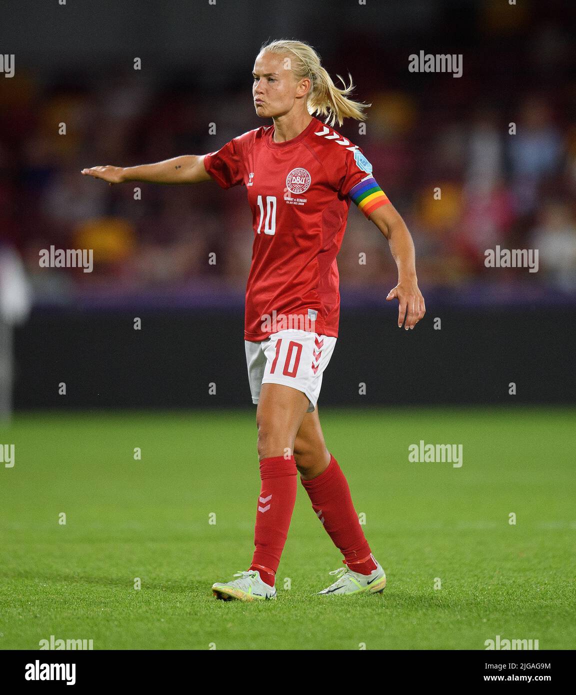 08 Juil 2022 - Allemagne / Danemark - UEFA Women's Euro 2022 - Groupe B - Brentford Community Stadium le Danemark Pernille Harder lors du match de l'UEFA Women's Euro 2022 contre l'Allemagne crédit photo : © Mark pain / Alamy Live News Banque D'Images