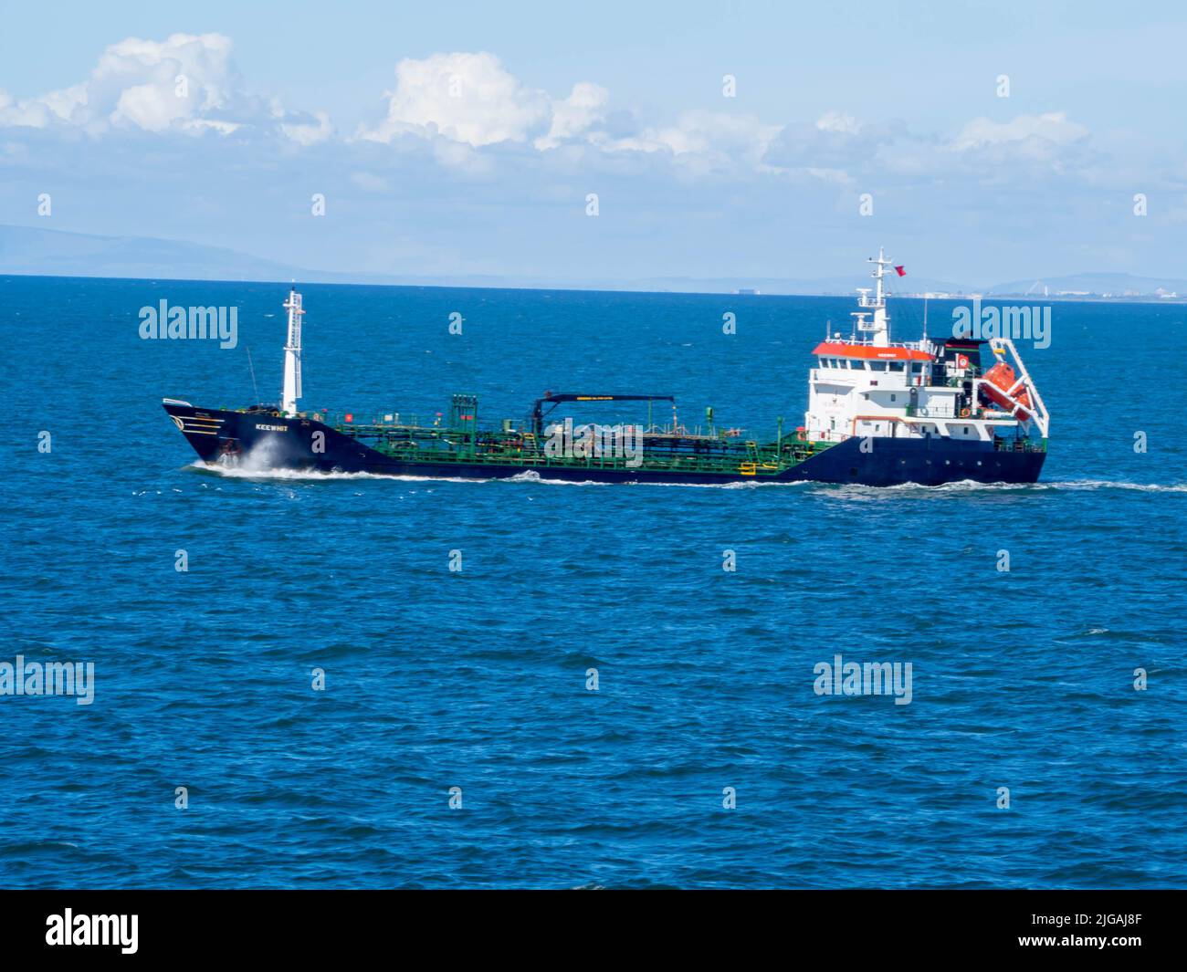 Le navire KEEWHIT (IMO: 9286504, MMSI 235008440) est un pétrolier Tanker construit en 2003 et naviguant sous le pavillon du Royaume-Uni Banque D'Images