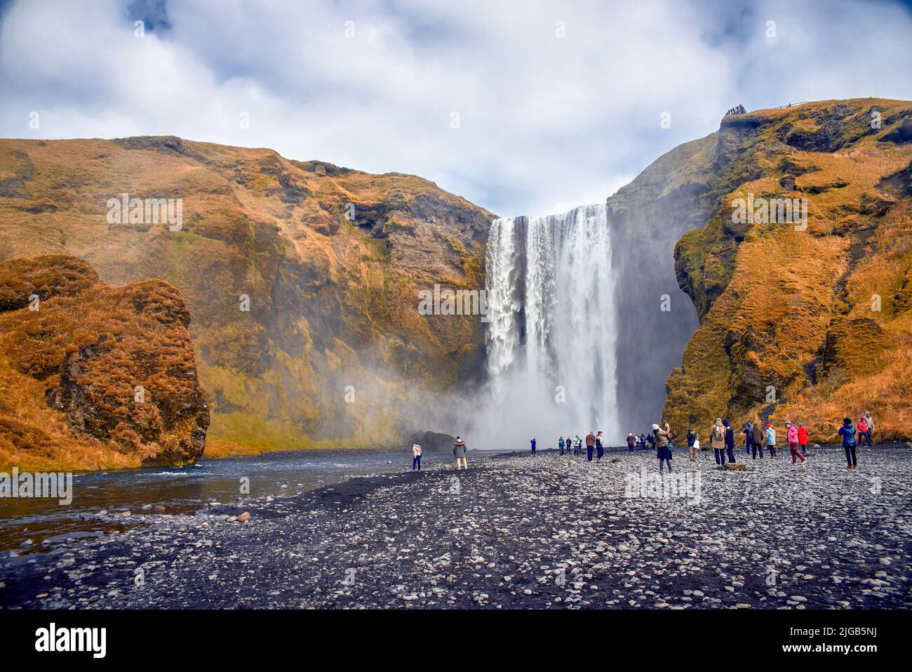 Skogafoss est une cascade en Islande Banque D'Images