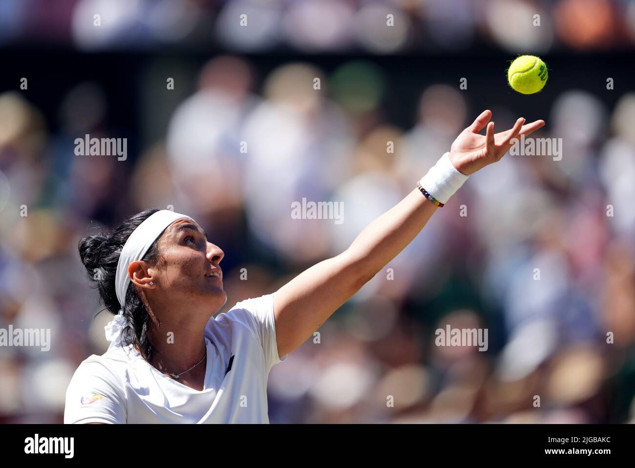 A Jaboeur en action contre Elena Rybakina lors de la finale des singles des dames le treize jour des Championnats de Wimbledon 2022 au All England Lawn tennis and Croquet Club, Wimbledon. Date de la photo: Samedi 9 juillet 2022. Banque D'Images