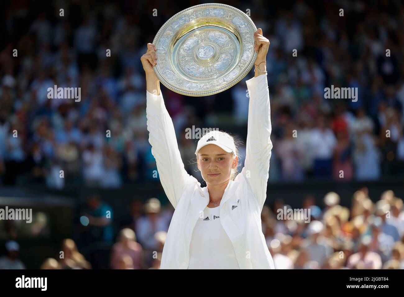 Wimbledon, Grande-Bretagne 9th. Juillet 2022. Elena Rybakina, joueur de tennis kazakh avec les femmes célibataires les Championnats de Wimbledon 2022 le samedi 09 juillet 2022., © Juergen Hasenkopf / Alamy Live News Banque D'Images