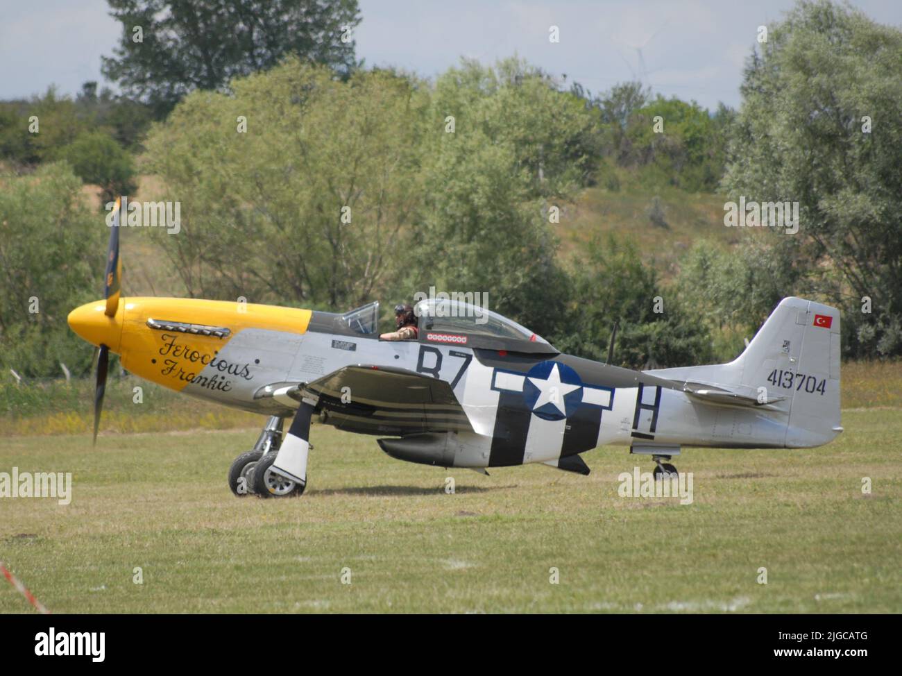 Eskişehir, Türkiye – 26 juin 2022 : avion légendaire de la Seconde Guerre mondiale, P-51D Mustang Ferocious Frankie, au Centre d'aviation THK İnönü. Banque D'Images