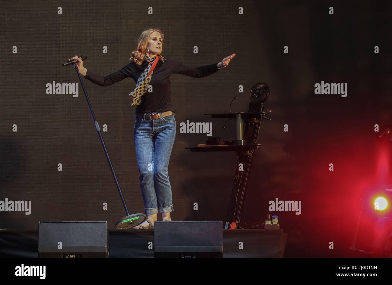 Lytham, Lancashire, Royaume-Uni. 9th juillet 2022. Alison Moyet chante en direct au Lytham Festival 9July 2022 crédit: Sharon Dobson/Alamy Live News Banque D'Images