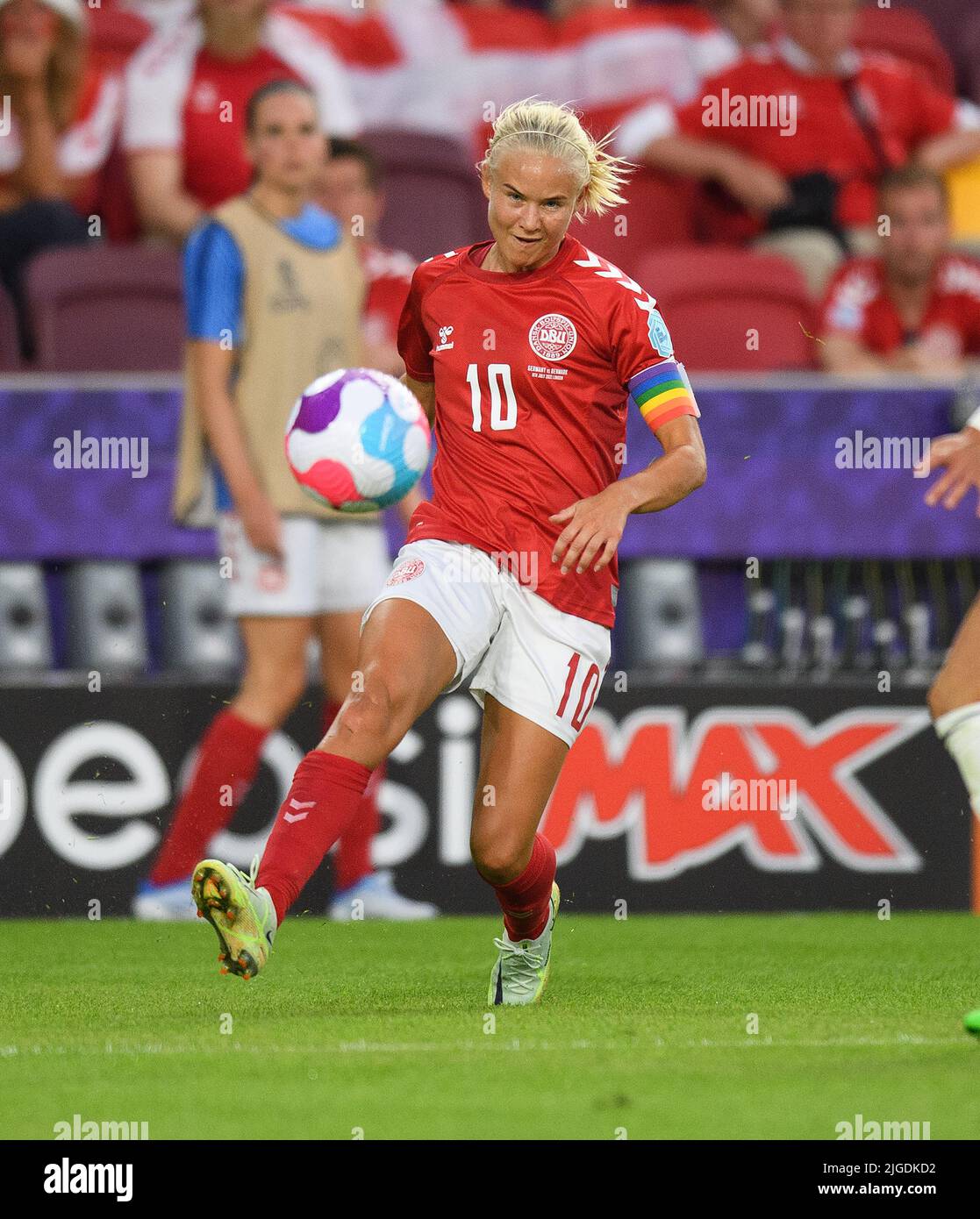 08 Juil 2022 - Allemagne / Danemark - UEFA Women's Euro 2022 - Groupe B - Brentford Community Stadium le Danemark Pernille Harder lors du match de l'UEFA Women's Euro 2022 contre l'Allemagne crédit photo : © Mark pain / Alamy Live News Banque D'Images