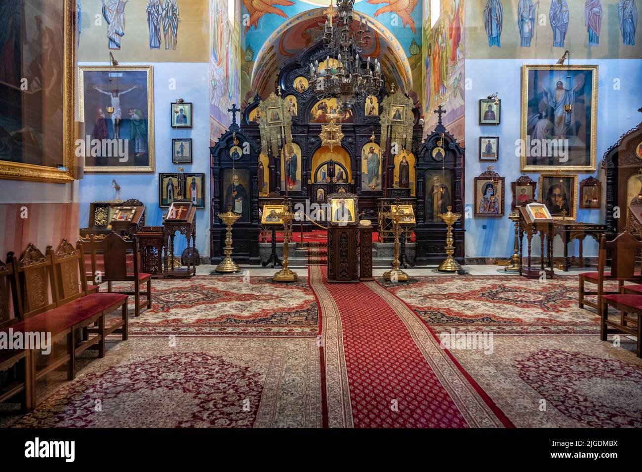 L'église orthodoxe Saint-Jean Climacus (en polonais : Cerkiew św. Jana Klimaka) intérieur avec des icônes religieuses historiques, quartier de Wola de la ville de Varsovie à Polan Banque D'Images