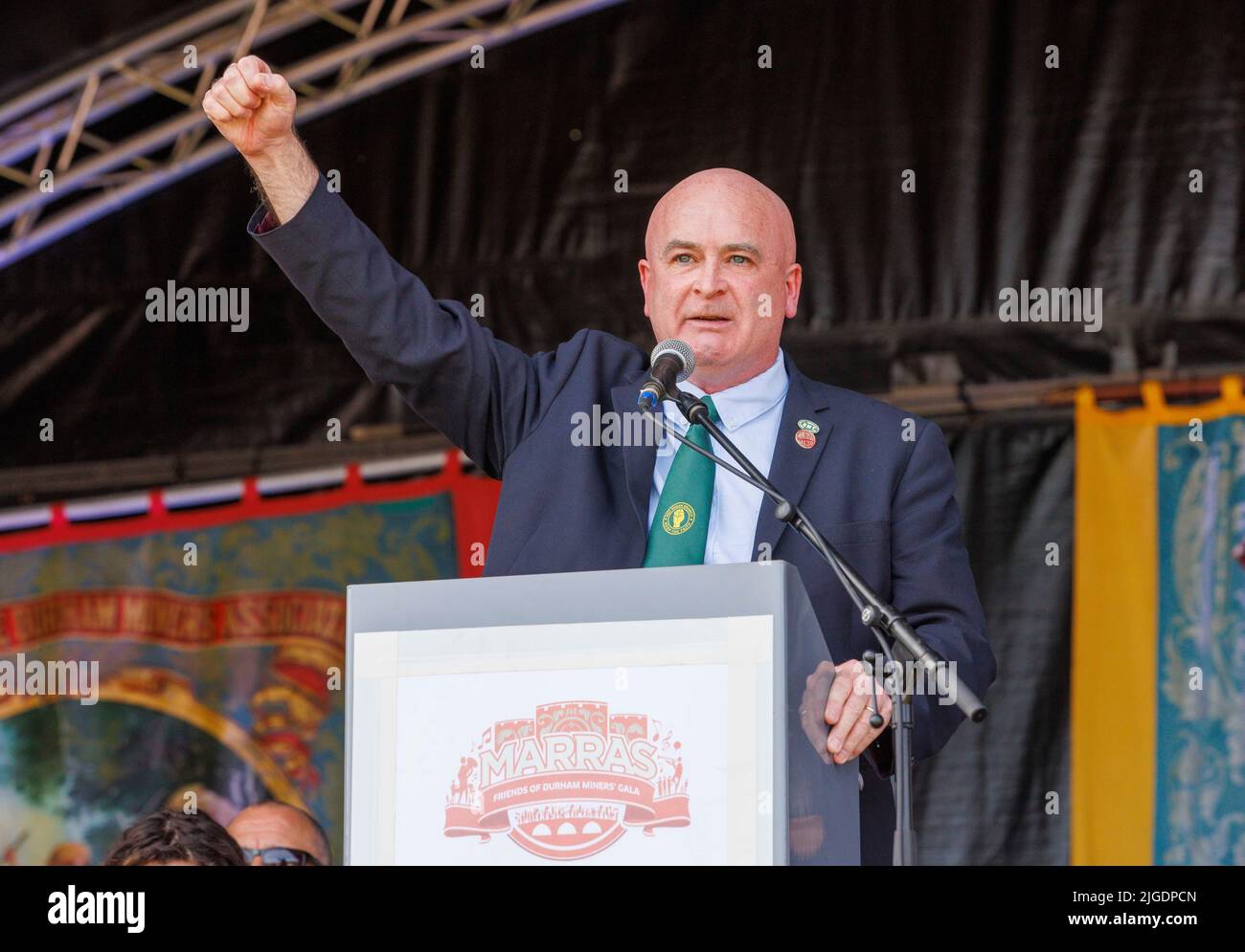 Durham, Royaume-Uni. 10th juillet 2022. Mick Lynch, secrétaire général du RMT, prend la parole au gala des mineurs de Durham. Crédit : Karl Black/Alay Live News Banque D'Images