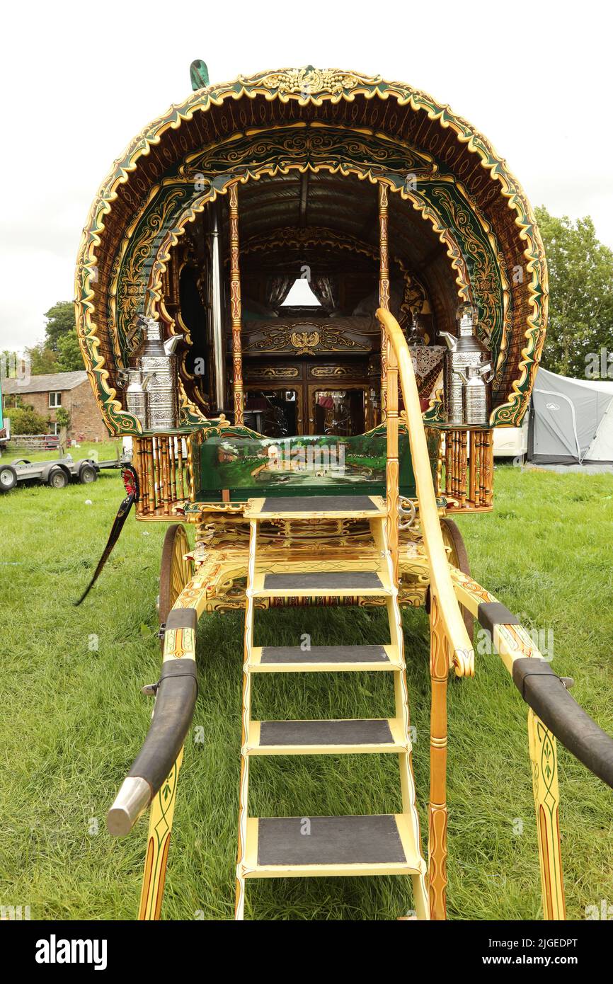Une caravane de chevaux peinte traditionnelle. Appleby Horse Fair, Appleby à Westmorland, Cumbria Banque D'Images