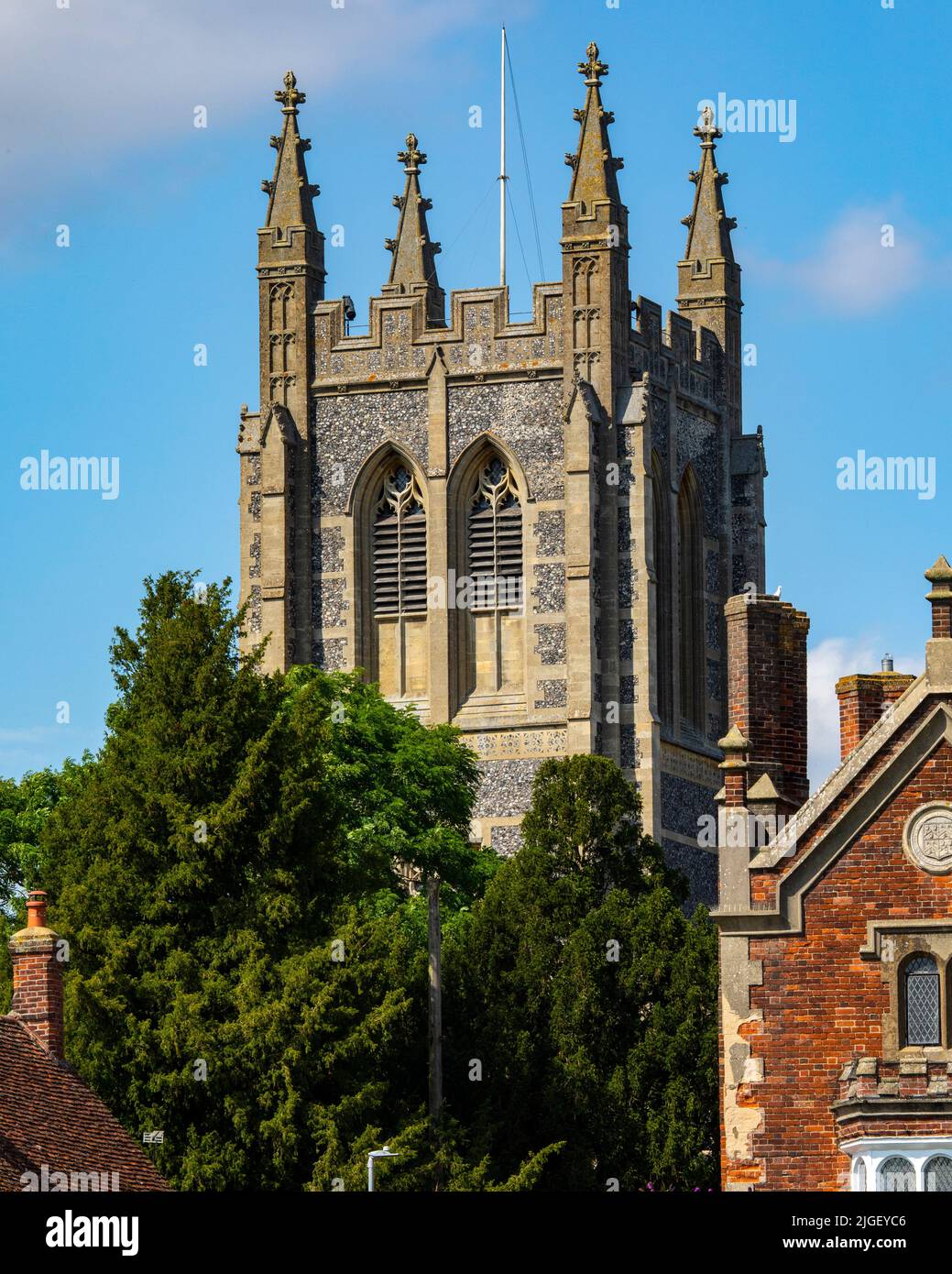 Vue sur la magnifique tour de l'église de la Sainte-Trinité de long Melford, Suffolk, Royaume-Uni. Banque D'Images