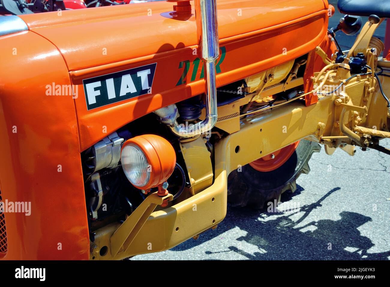 Cadoneghe, Vénétie, Italie. Le festin de battage. Exposition des anciens tracteurs agricoles. FIAT 211 R. Banque D'Images