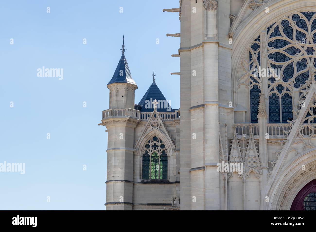 Fragment de Saint-Chapelle dans le village du Château de Vincennes près de Paris, France Banque D'Images