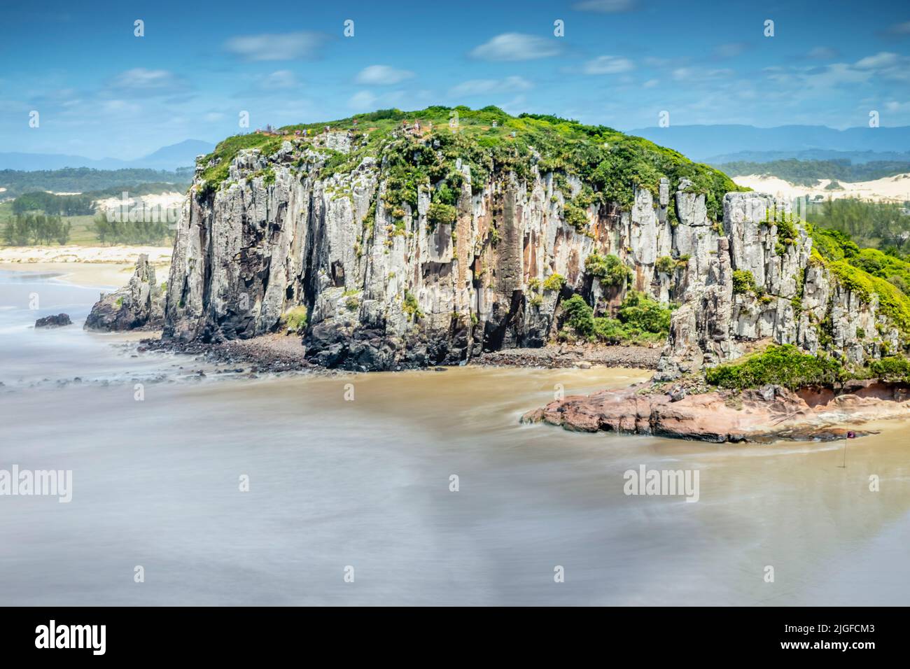 Au-dessus des falaises de Torres Beach, Rio Grande do Sul, sud du Brésil - longue exposition Banque D'Images